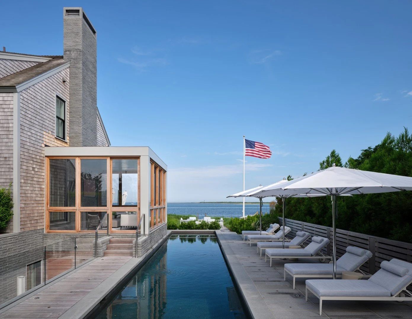 An estate where the technology meets the water.